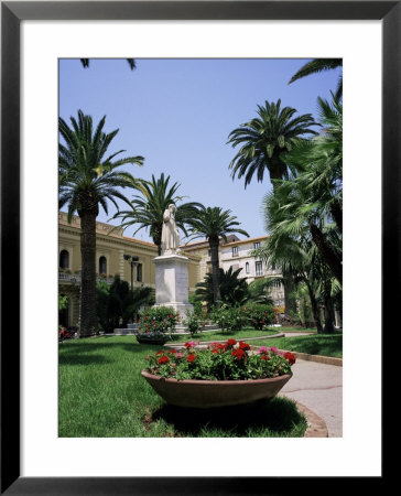 Sorrento, Campania, Italy by Roy Rainford Pricing Limited Edition Print image