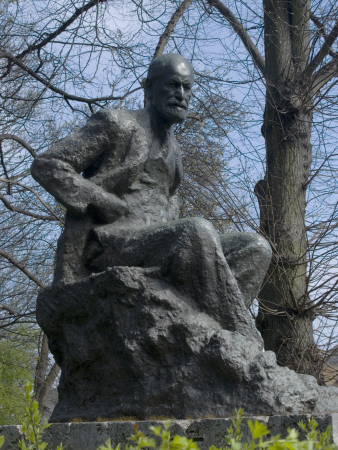 Statue Of Sigmund Freud, Tavistock Institute, Belsize Park, London by Natalie Tepper Pricing Limited Edition Print image
