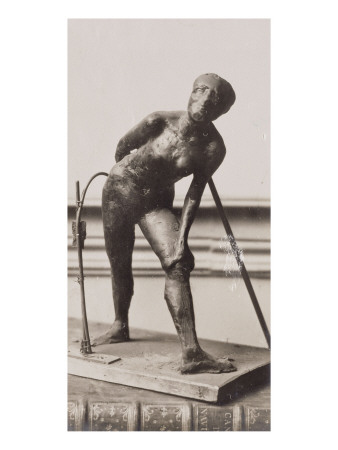 Photo D'une Sculpture En Cire De Degas :Danseuse Se Frottant Le Genou (Rf 2091) by Ambroise Vollard Pricing Limited Edition Print image