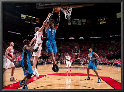 Orlando Magic V Portland Trail Blazers: Sean Marks And Dwight Howard by Sam Forencich Pricing Limited Edition Print image