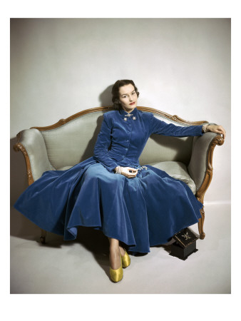 Vogue - August 1947 by Frances Mclaughlin-Gill Pricing Limited Edition Print image