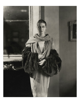 Vogue - November 1927 by Edward Steichen Pricing Limited Edition Print image