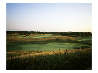 Shinnecock Hills Golf Club, Hole 18 by Stephen Szurlej Pricing Limited Edition Print image