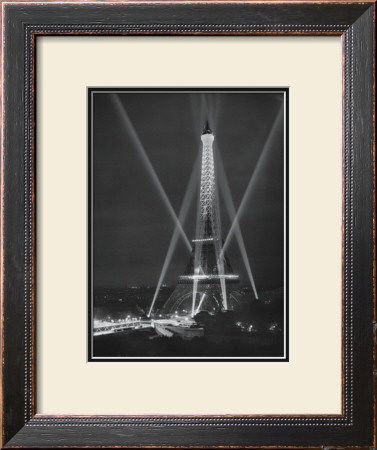 Tour Eiffel, Paris, 14 Juillet, 1947 by Rene Jacques Pricing Limited Edition Print image