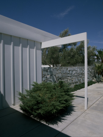 Alexander Steel Frame House, Palm Springs (1960-2) Exterior, Architect: Donald Wexler by Alan Weintraub Pricing Limited Edition Print image