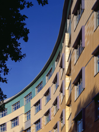 University Riverside Wing, Lewisham Hospital, London, Architect: Rtkl Associates by Ben Luxmoore Pricing Limited Edition Print image