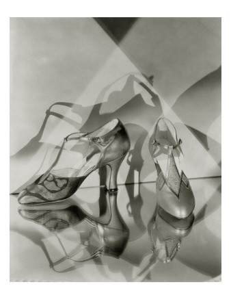 Vogue - June 1927 by Edward Steichen Pricing Limited Edition Print image