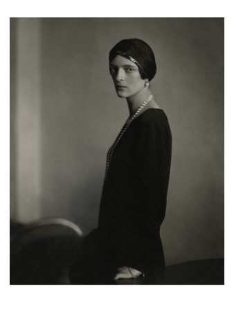 Vogue - April 1924 by Edward Steichen Pricing Limited Edition Print image