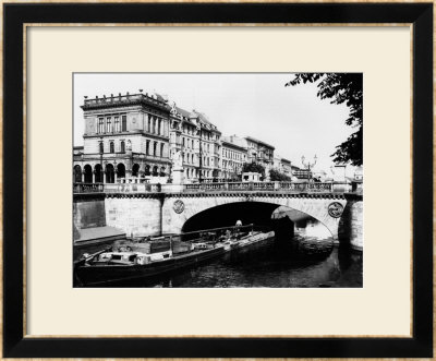 The Belle-Alliance Bridge, Berlin, Circa 1910 by Jousset Pricing Limited Edition Print image