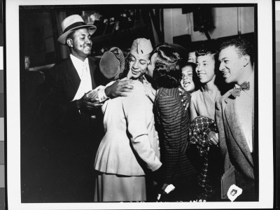 Alvin Anderson, Pow Returned Home Aboard Usns Marine Phoenix, Embracing His Mother And Sister by Herb Weiss Pricing Limited Edition Print image