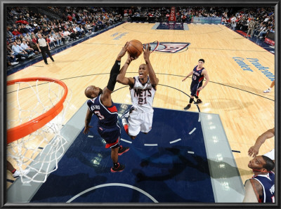 Atlanta Hawks V New Jersey Nets: Travis Outlaw And Damien Wilkins by David Dow Pricing Limited Edition Print image