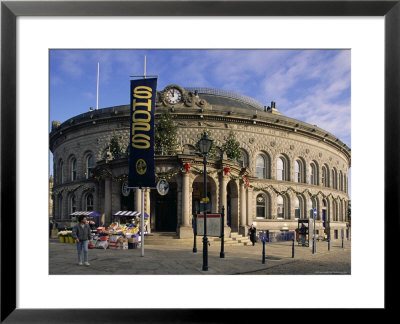 The Corn Exchange, Leeds, Yorkshire, England, United Kingdom by Adam Woolfitt Pricing Limited Edition Print image