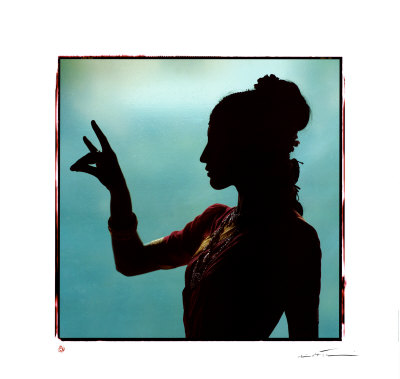 Shantl Danseuse De Kerala by Olivier Föllmi Pricing Limited Edition Print image