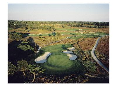 Shinnecock Hills Golf Club, Hole 17 by Stephen Szurlej Pricing Limited Edition Print image