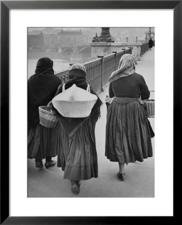 Peasant Women On A Bridge In Budapest by William Vandivert Pricing Limited Edition Print image