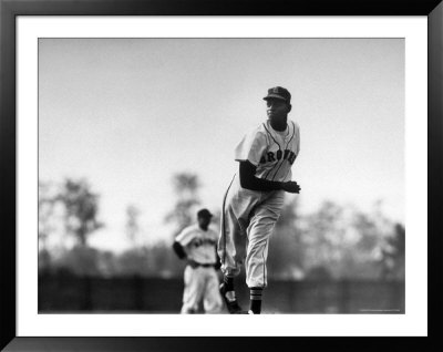 Pitcher Satchel Paige Throwing Ball by Howard Sochurek Pricing Limited Edition Print image