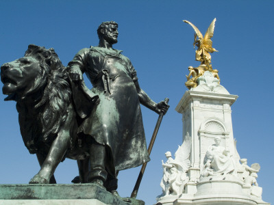 Queen Victoria Memorial, Buckingham Palace - Sir Thomas Brock 1911 by Natalie Tepper Pricing Limited Edition Print image