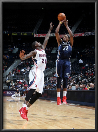 Memphis Grizzlies V Atlanta Hawks: Rudy Gay And Marvin Williams by Scott Cunningham Pricing Limited Edition Print image