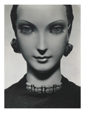 Vogue - November 1934 by George Hoyningen-Huené Pricing Limited Edition Print image