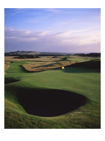 Muirfield Golf Club, Hole 13 by Stephen Szurlej Pricing Limited Edition Print image