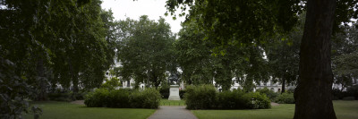 St James Square, London by Richard Bryant Pricing Limited Edition Print image