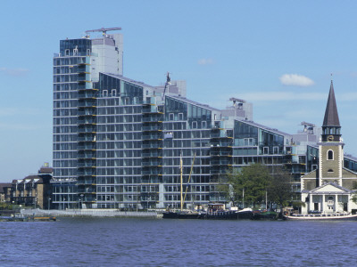 Montevetro Apartments, Thames Riverside, Battersea, Architect: Richard Rogers Hurley Robertson by Richard Bryant Pricing Limited Edition Print image