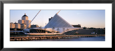 Milwaukee Art Museum, Milwaukee, Wisconsin, Usa by Panoramic Images Pricing Limited Edition Print image
