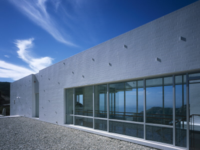 Feinstein Residence, Malibu, California, 2003, Rear Facade, Architect: Stephen Kanner by John Edward Linden Pricing Limited Edition Print image