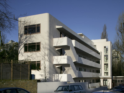 Isokon Flats, Hampstead, Built 1933 - 34, Restored 2004, Wells Coates Avanti Architects by Morley Von Sternberg Pricing Limited Edition Print image