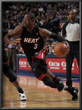 Miami Heat V Dallas Mavericks: Dwyane Wade by Glenn James Pricing Limited Edition Print image