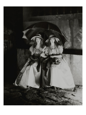 Vanity Fair - November 1921 by James Abbe Pricing Limited Edition Print image
