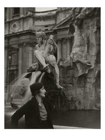 Vogue - June 1933 by George Hoyningen-Huene Pricing Limited Edition Print image