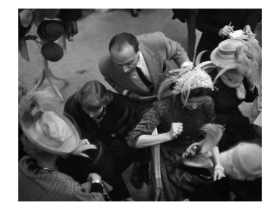 Vogue - November 1948 by Constantin Joffe Pricing Limited Edition Print image