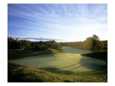 The Quarry Golf Club, Hole 14 by Stephen Szurlej Pricing Limited Edition Print image
