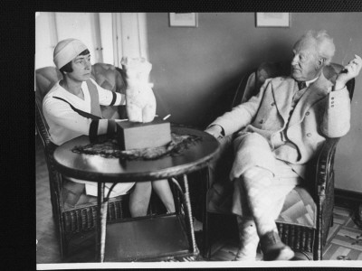 German Dramatist Gerhart Hauptmann Next To Wife, Nude Sculpture Sits Between Them by Alfred Eisenstaedt Pricing Limited Edition Print image