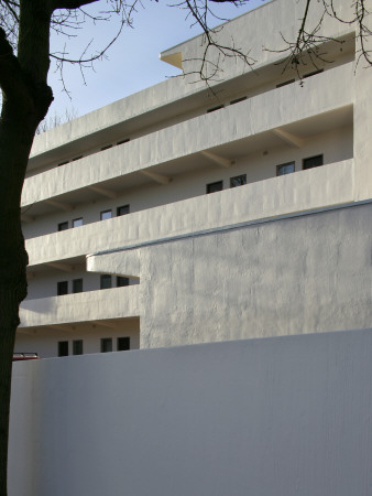 Isokon Flats, Built 1933 - 34, Restored 2004, Exterior, Wells Coates Avanti Architects by Morley Von Sternberg Pricing Limited Edition Print image
