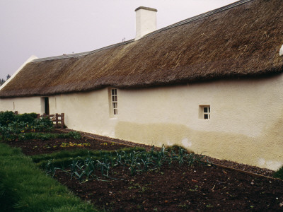 18Th Century Cottage, Birthplace Of Scottish Poet Robert Burns, Alloway, Ayrshire, Scotland by Philippa Lewis Pricing Limited Edition Print image