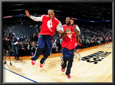 Memphis Grizzlies V Atlanta Hawks: Maurice Evans And Josh Powell by Scott Cunningham Pricing Limited Edition Print image