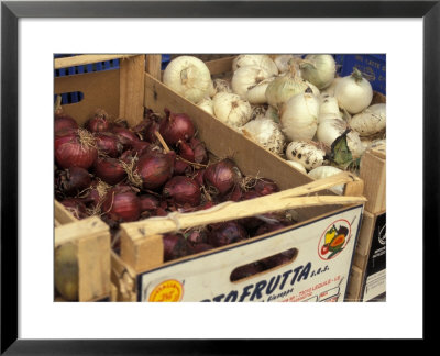 Red And White Onions In The Market, Umbertide, Umbria, Italy by Inger Hogstrom Pricing Limited Edition Print image