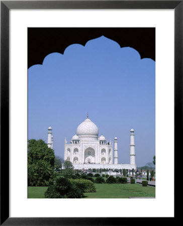 Taj Mahal, Agra, Uttar Pradesh, India by Steve Vidler Pricing Limited Edition Print image