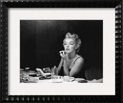 Marilyn Monroe, Back Stage by Sam Shaw Pricing Limited Edition Print image
