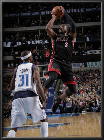 Miami Heat V Dallas Mavericks: Dwyane Wade And Jason Terry by Glenn James Pricing Limited Edition Print image