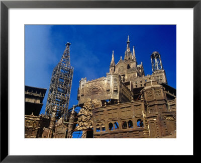 Monument To Antioquian Colonists Who Founded The City, Manizales, Caldas, Colombia by Krzysztof Dydynski Pricing Limited Edition Print image