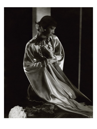 Vanity Fair - April 1931 by Edward Steichen Pricing Limited Edition Print image