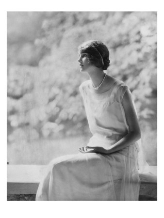 Vogue - November 1924 by Edward Steichen Pricing Limited Edition Print image