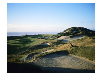 Pacific Dunes Golf Course, Hole 13 by Stephen Szurlej Pricing Limited Edition Print image