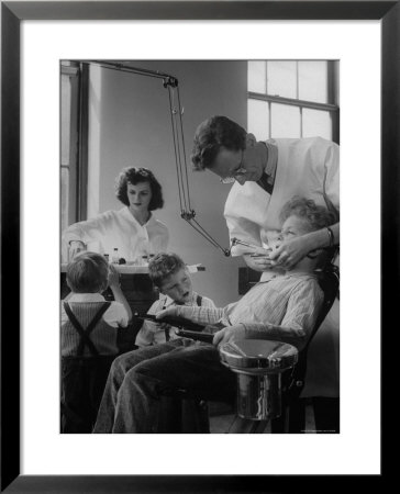 Dentist Examining A Young Boy by Nina Leen Pricing Limited Edition Print image