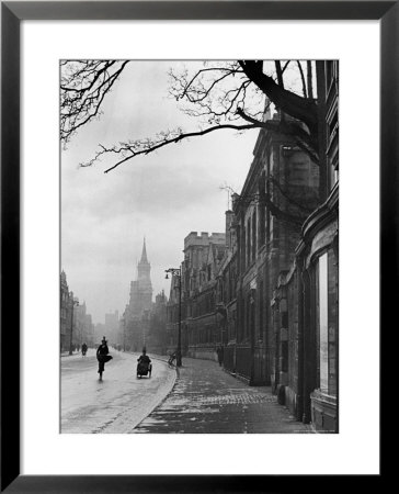 Oxford Street Scene, England by Alfred Eisenstaedt Pricing Limited Edition Print image
