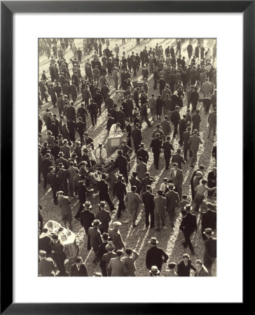 Crowd Of People At A Fair by Vincenzo Balocchi Pricing Limited Edition Print image