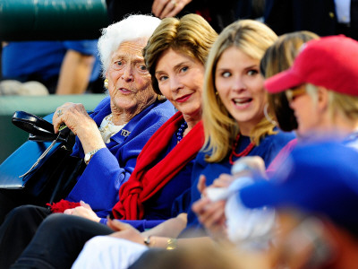 San Francisco Giants V Texas Rangers, Game 4: Barbara Bush,Laura Bush,Jenna Bush by Pool Pricing Limited Edition Print image